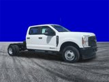 New 2026 Ford F350 4x4 Crew Cab DRW Super Duty image 2