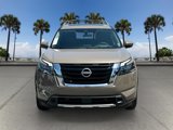 New 2025 Nissan Pathfinder Platinum image 2