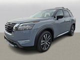 New 2025 Nissan Pathfinder Platinum image 2