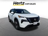 Used 2024 Nissan Rogue SV image 3