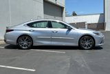 Used 2023 Lexus ES 300h w/ Premium Package image 3