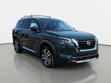 New 2025 Nissan Pathfinder Platinum image 3