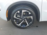 New 2025 Mitsubishi Outlander SEL image 4