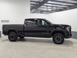 Used 2024 GMC Sierra 2500 AT4X image 2