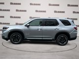 New 2025 Honda Pilot EX-L image 2