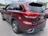 Used 2017 Toyota Highlander Limited Platinum image 6
