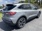 Used 2022 Ford Escape SE w/ SE Sport Appearance Package image 3