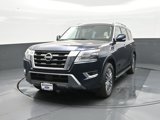 Used 2023 Nissan Armada SL w/ Captain's Chairs Package image 5