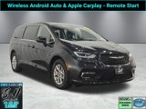 Used 2023 Chrysler Pacifica Touring-L image 1