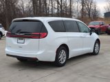 New 2025 Chrysler Pacifica Select image 5