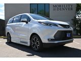 New 2025 Toyota Sienna Platinum image 3