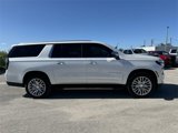 New 2025 Chevrolet Suburban Premier image 3