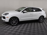 Used 2025 Porsche Cayenne image 2