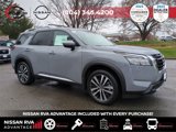 New 2025 Nissan Pathfinder Platinum image 3