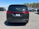 Certified 2022 Chrysler Pacifica Limited w/ S Appearance Package image 4
