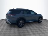 New 2025 Nissan Pathfinder Platinum image 5