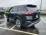 Used 2023 Nissan Rogue SV image 4