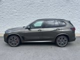 Used 2025 BMW X5 xDrive40i w/ M Sport Package image 3