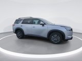 Used 2024 Nissan Pathfinder SV image 2