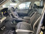 New 2025 Volkswagen Atlas Peak Edition SE image 4