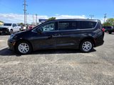 Used 2022 Chrysler Voyager LX image 4