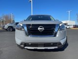 New 2025 Nissan Pathfinder Platinum image 3
