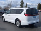 New 2025 Chrysler Pacifica Select image 3