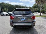 Used 2017 Nissan Pathfinder SL image 4