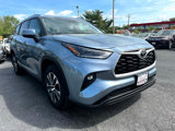 Used 2021 Toyota Highlander XLE image 3