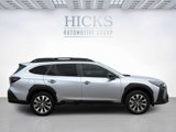 New 2025 Subaru Outback Limited image 4