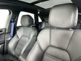 Certified 2025 Porsche Macan image 5