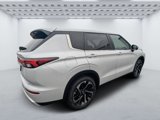 New 2024 Mitsubishi Outlander SE image 3