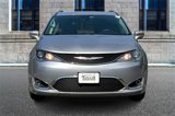 Used 2018 Chrysler Pacifica Touring-L image 3