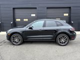 Certified 2024 Porsche Macan image 2