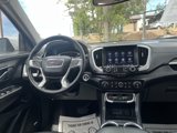 Used 2023 GMC Terrain SLT w/ Infotainment Package II image 3