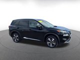 Used 2023 Nissan Rogue SL image 2