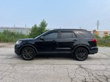 Used 2018 Ford Explorer XLT w/ Equipment Group 202A image 4