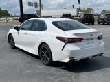 Used 2021 Toyota Camry SE image 3