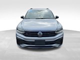 Used 2022 Volkswagen Tiguan SE R-Line image 3