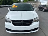 Used 2017 Dodge Grand Caravan SE image 3