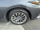 New 2025 Lexus ES 300h w/ Luxury Package image 4