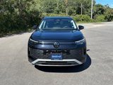 New 2025 Volkswagen Tiguan SE image 2