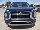 New 2025 Mitsubishi Outlander SE image 2