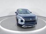 New 2025 Mitsubishi Outlander SE image 3