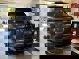 Used 2022 Land Rover Range Rover SE image 6