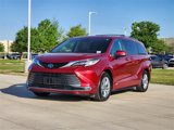 Used 2021 Toyota Sienna Limited image 3