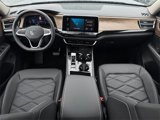New 2025 Volkswagen Atlas SE image 4