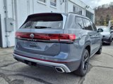 New 2025 Volkswagen Atlas Peak Edition SE image 3