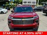 Used 2025 Chevrolet Traverse LT w/ Driver Confidence Package image 2