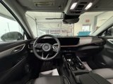 New 2025 Buick Envision Avenir image 2